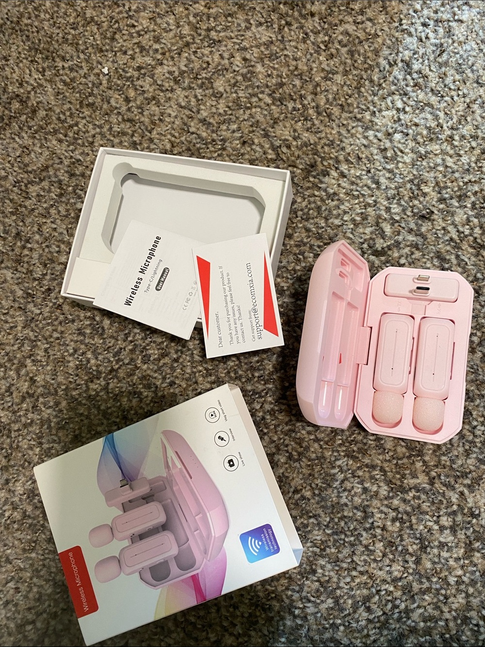 New Wireless Pink Clip-On Microphone with Charging Case - Picture 2 of 3